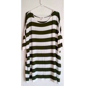 ZENANA Large shirt